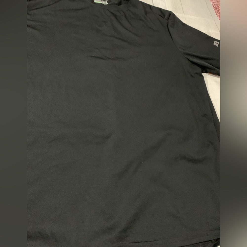 Russell tee
